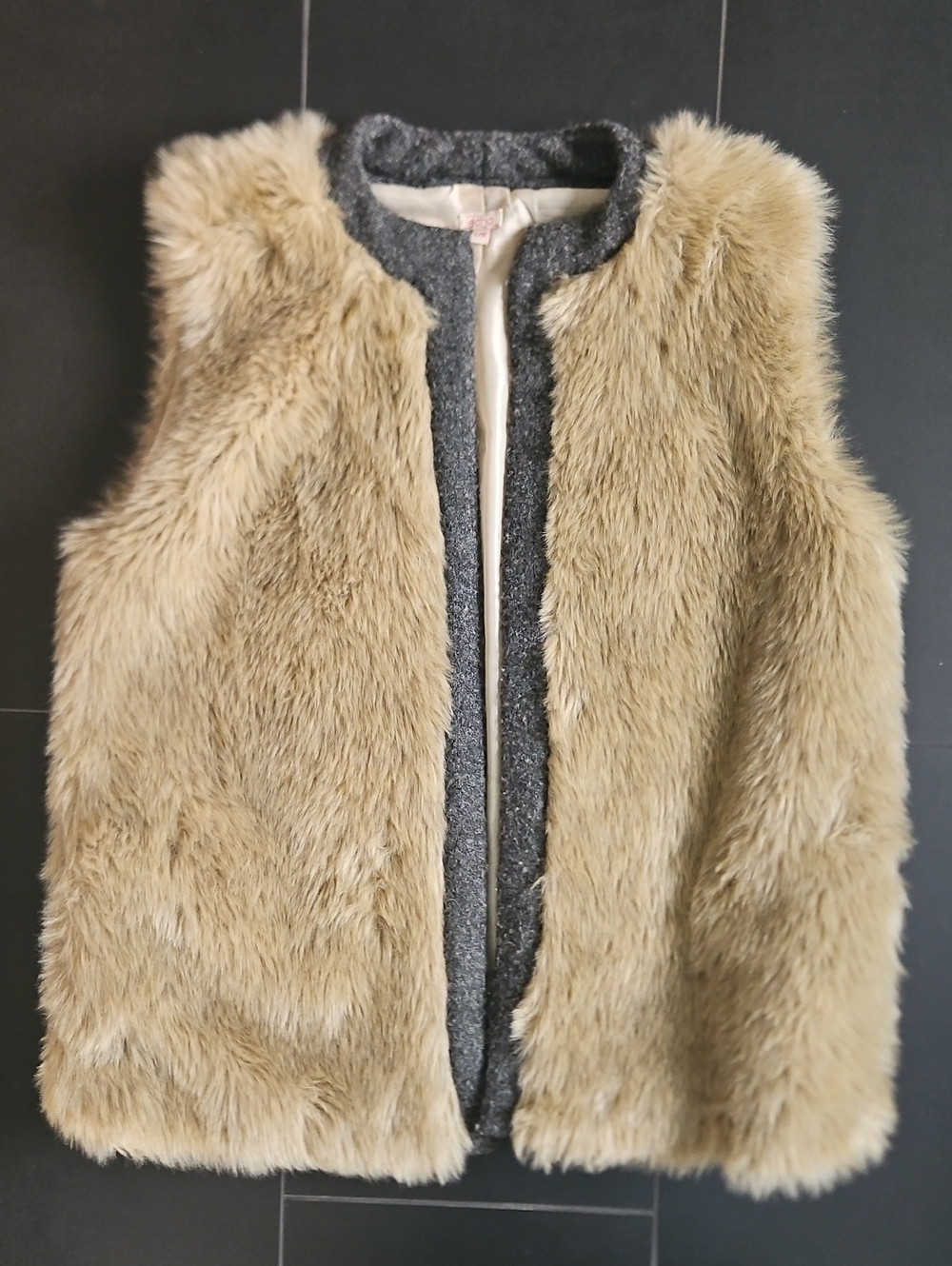 Faux Fur Vest Light Tan with Gray Trim Boho-Chic Rustic Cabin Fall Winter L / XL